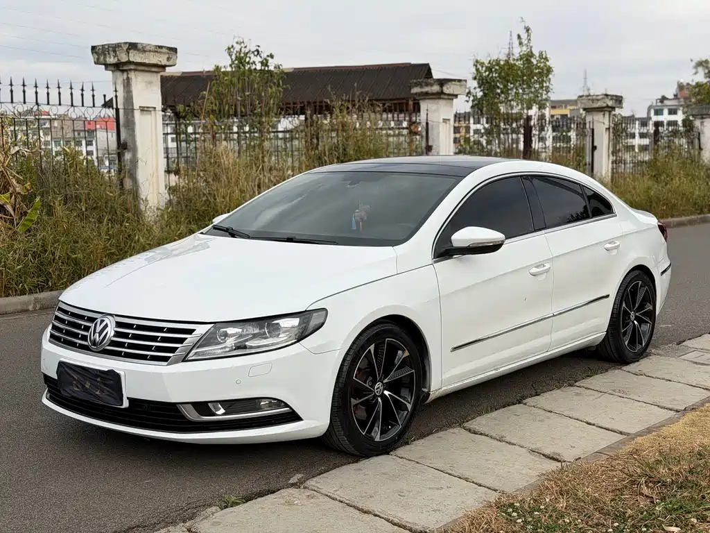 Volkswagen CC 2015 — фото 1
