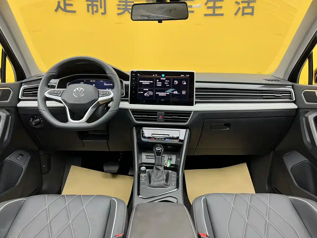 Volkswagen Tiguan L 2025 — фото 9
