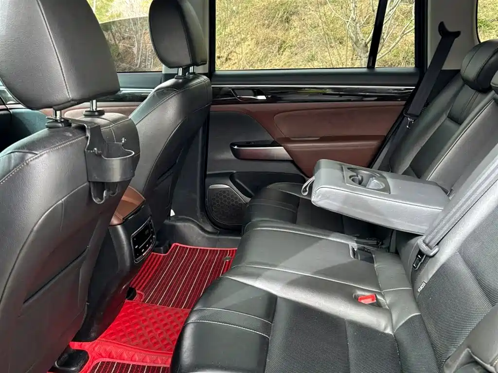 GAC Motor Trumpchi GS8 2019 — фото 13