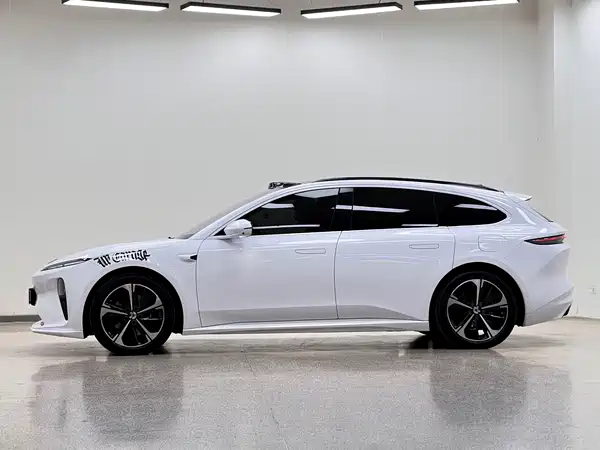 NIO ET5T 2025