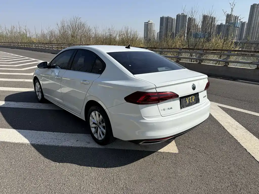 Volkswagen Bora 2021