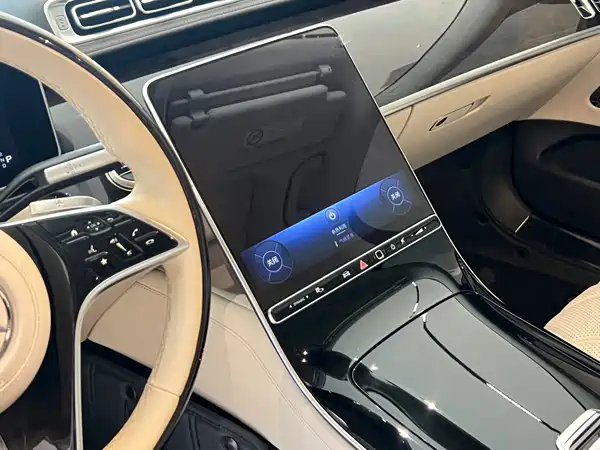 Mercedes-Benz Maybach S-Class 2025