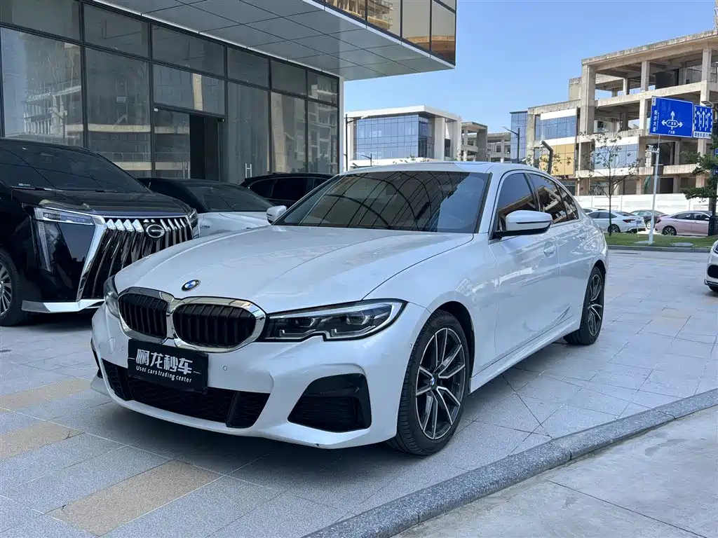 BMW 3 Series 2020 — фото 1