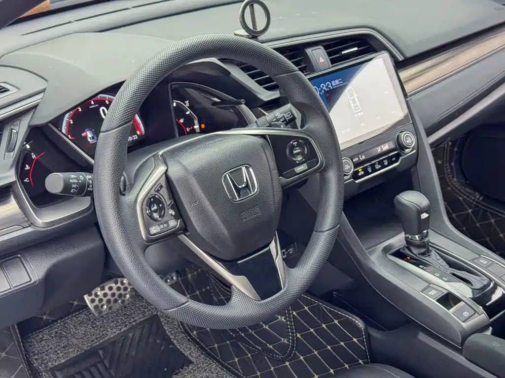Honda Civic 2020 — фото 18