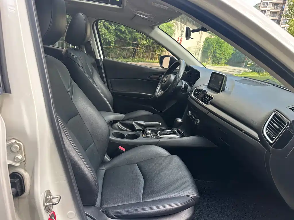 Mazda 3 Angkesela 2015 — фото 10
