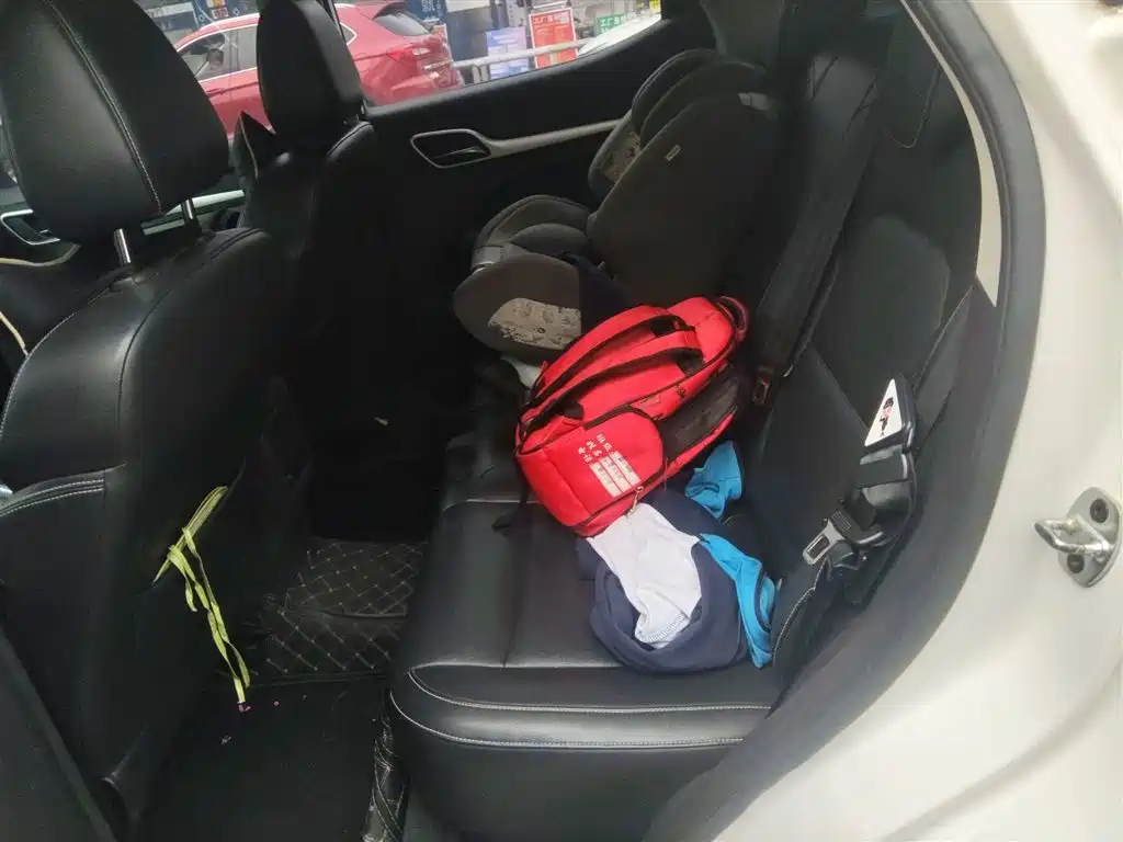 MG ZS 2017 — фото 15