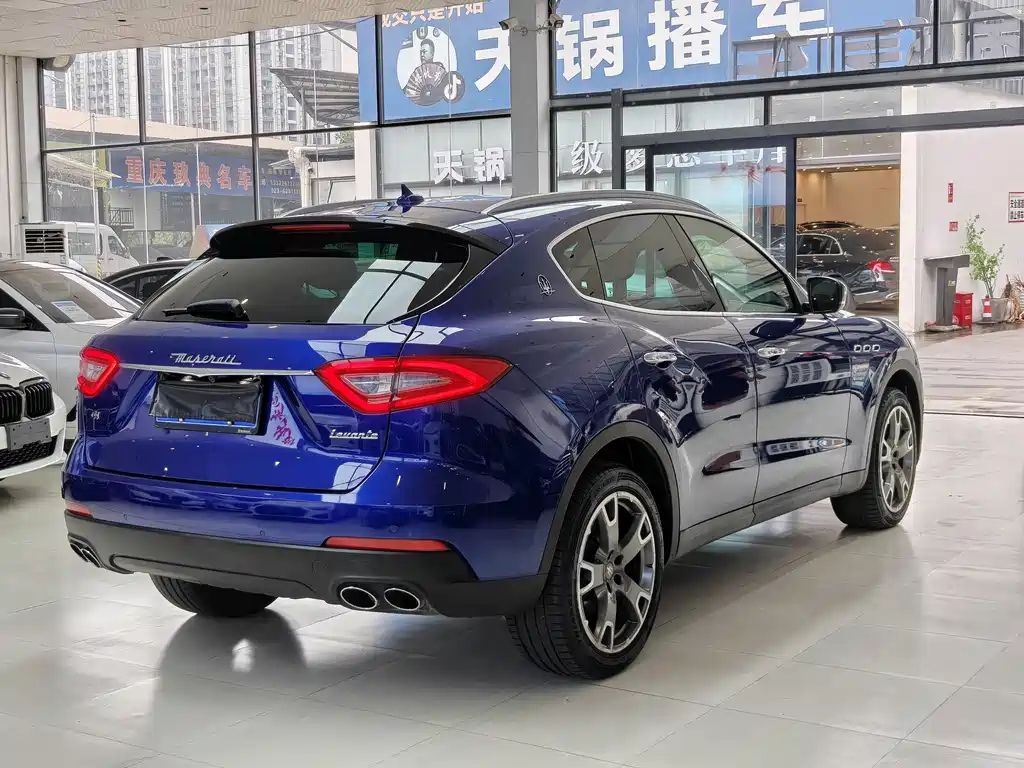 Maserati Levante 2018 — фото 8