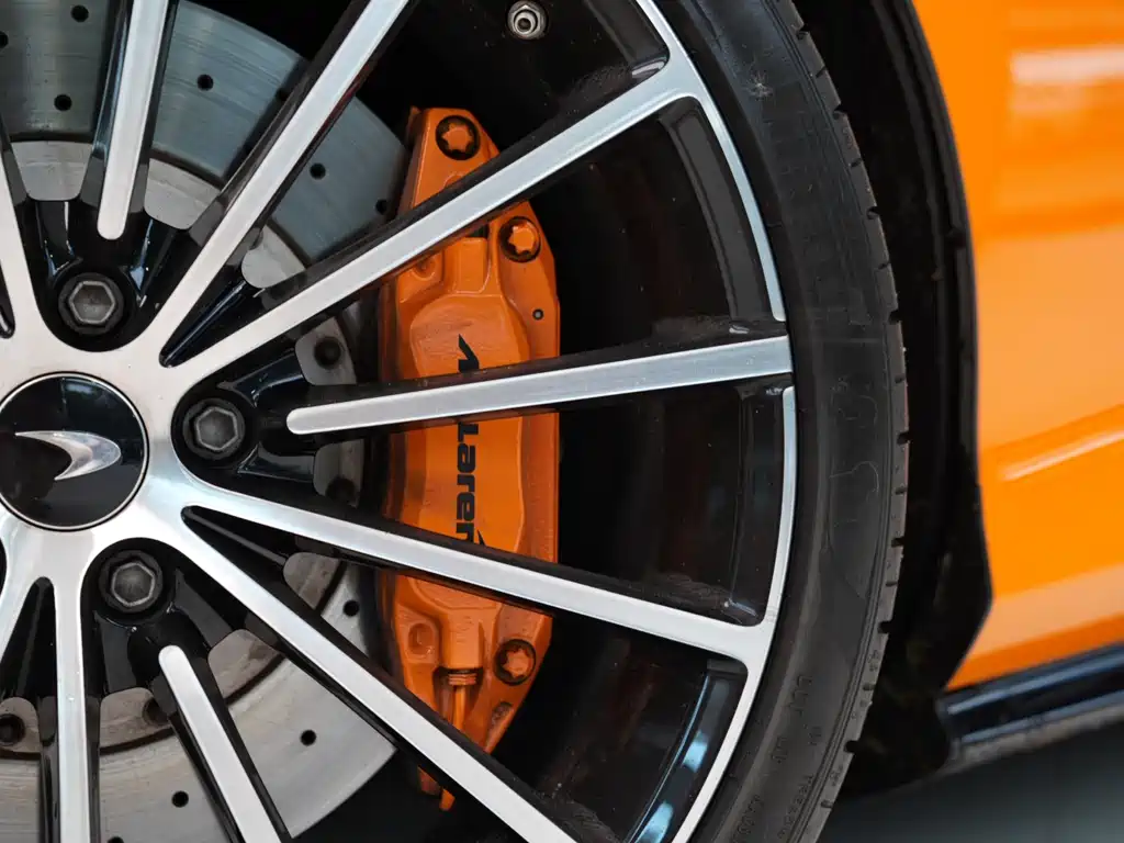 McLaren GT 2021 — фото 14