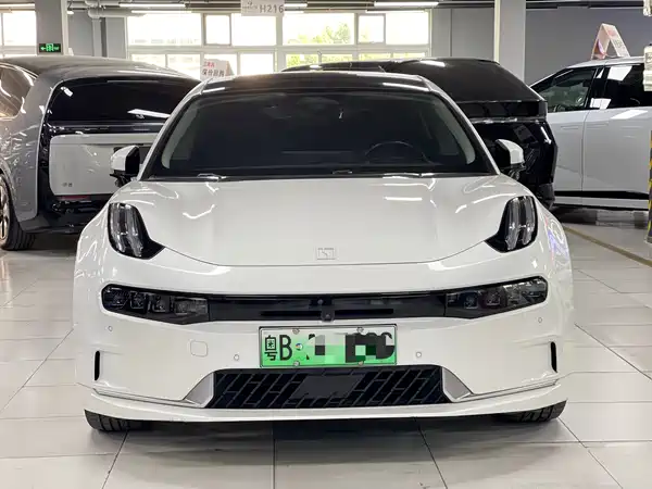 Zeekr 001 2022