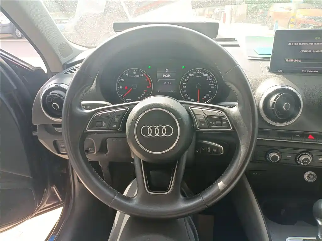 Audi A3 2018 — фото 11
