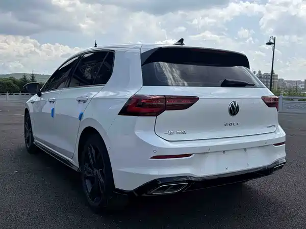 Volkswagen Golf 2022