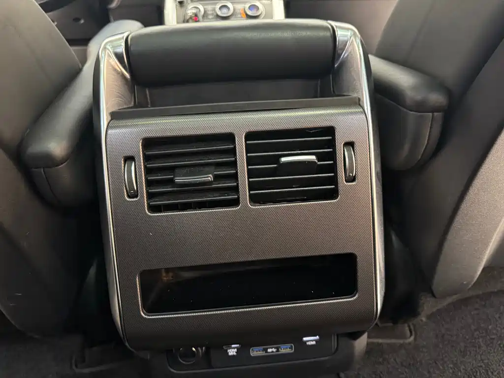 Land Rover Range Rover Sport 2018 — фото 16