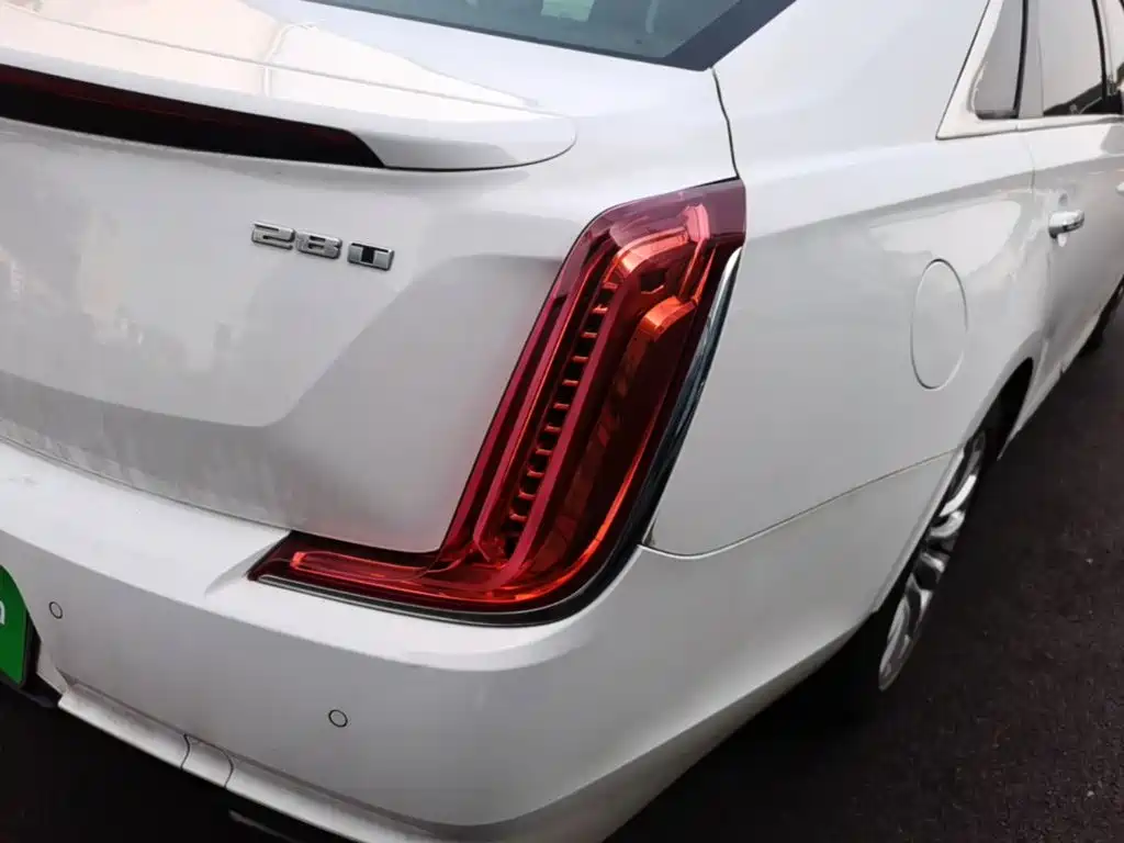 Cadillac XTS 2019 — фото 8