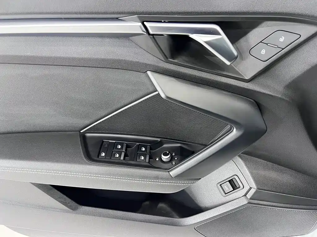 Audi A3 2022 — фото 8