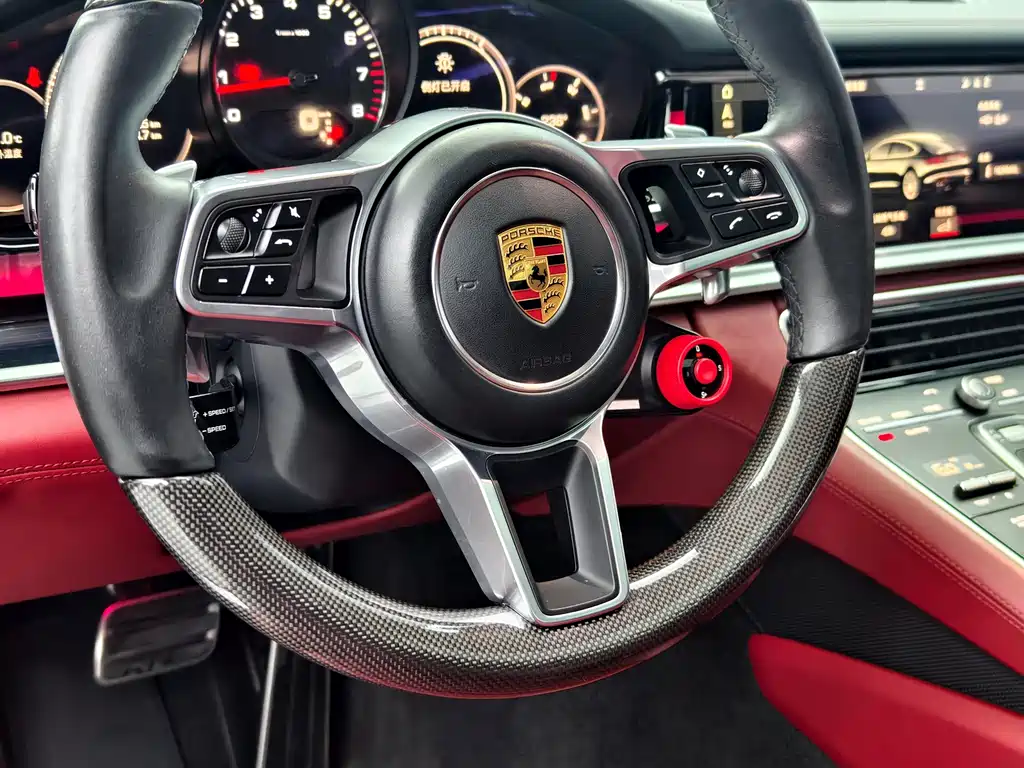 Porsche Panamera 2018 — фото 9