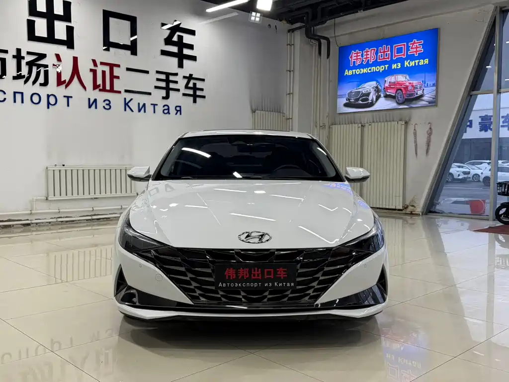 Hyundai Elantra 2023 — фото 2