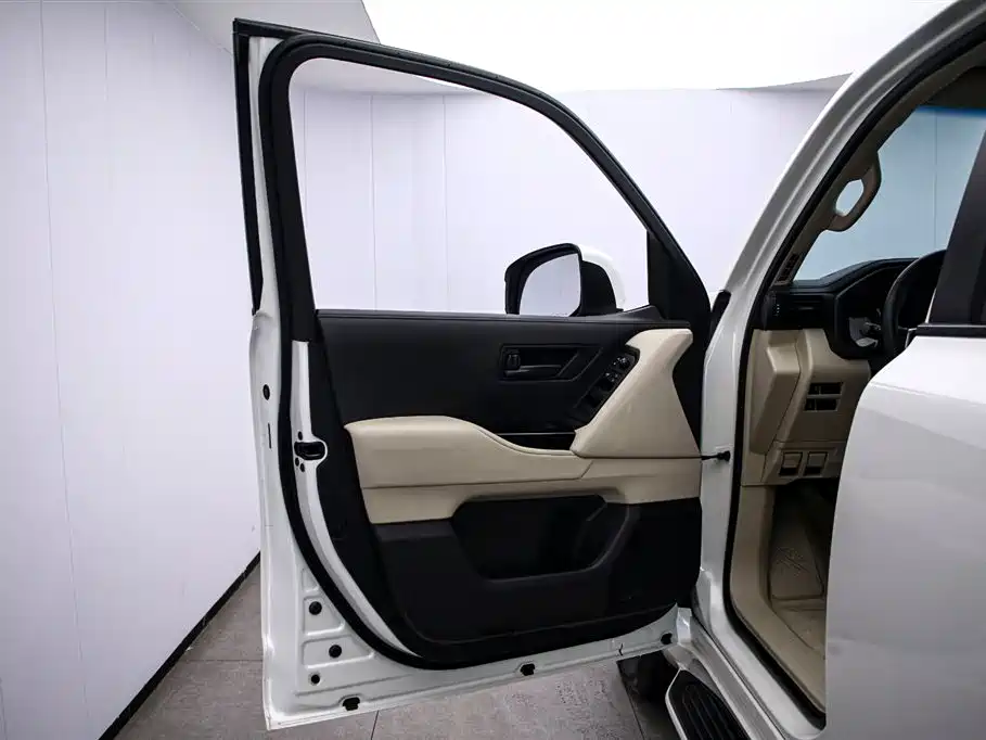 Toyota Land Cruiser 2024 — фото 11