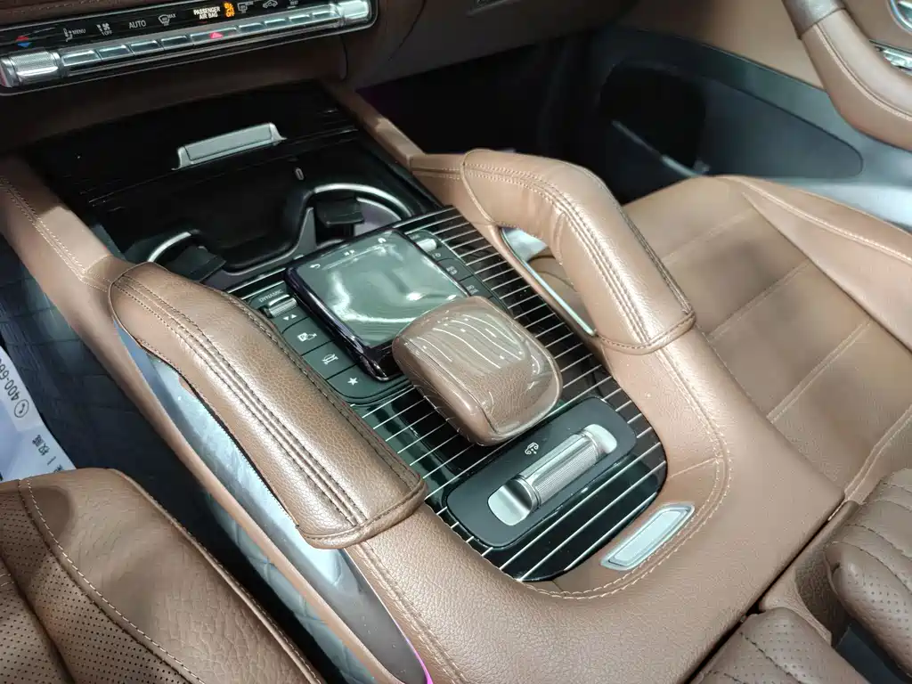 Mercedes-Benz GLS 2025 — фото 18
