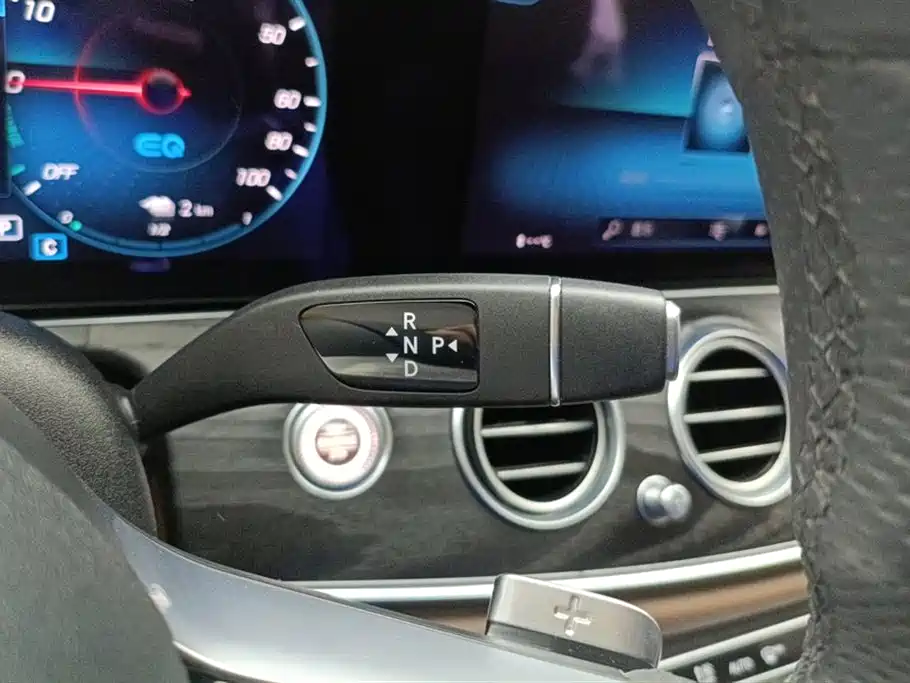 Mercedes-Benz E-Class New Energy 2022 — фото 16