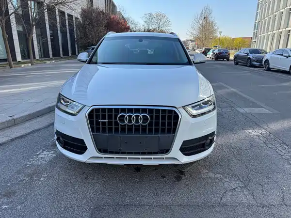 Audi Q3 2015