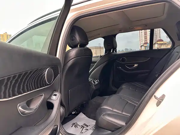 Mercedes-Benz C-Class 2019
