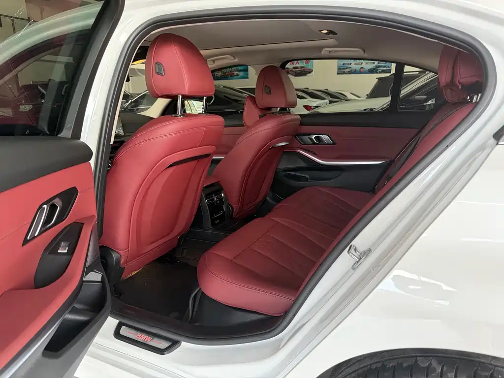 BMW i3 2025