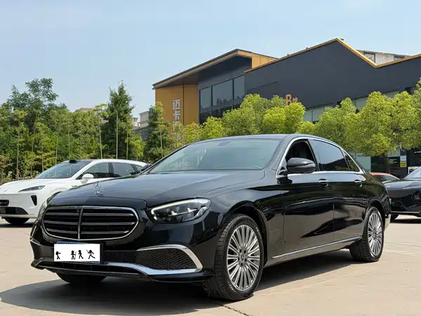 Mercedes-Benz E-Class 2023
