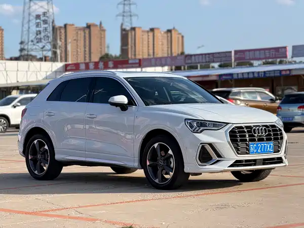 Audi Q3 2022