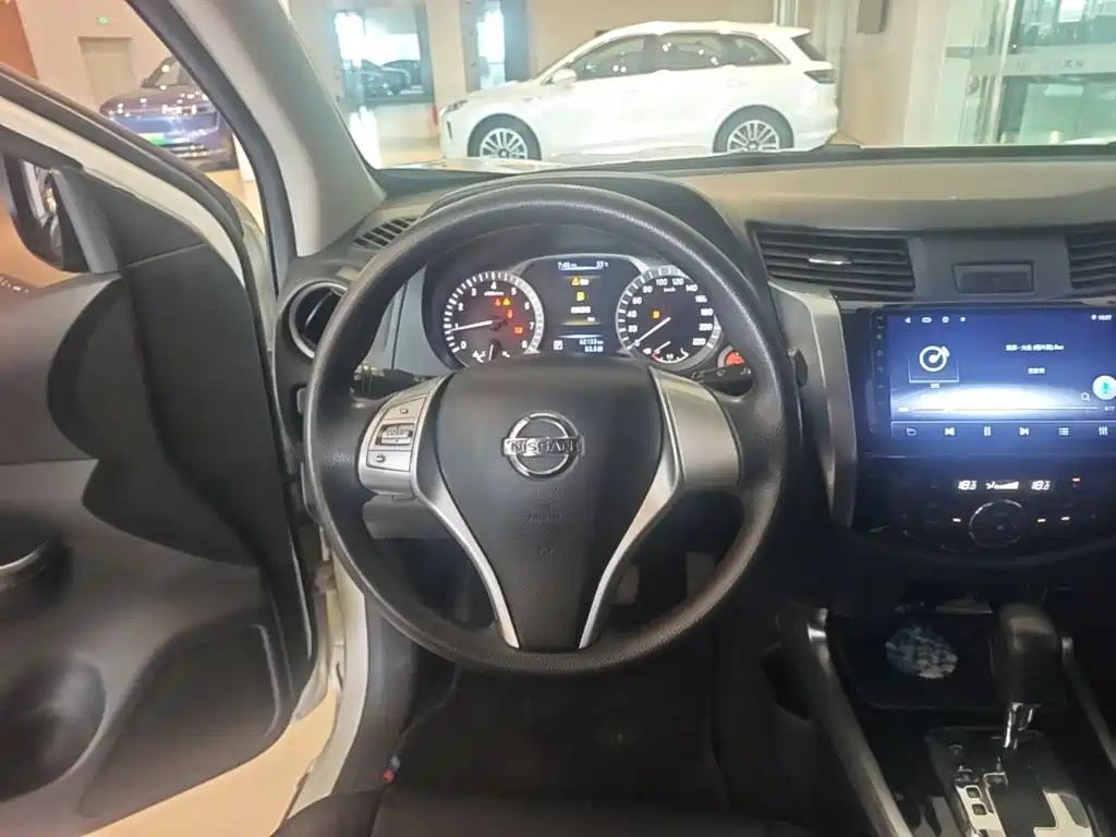 Nissan Terra 2019 — фото 17