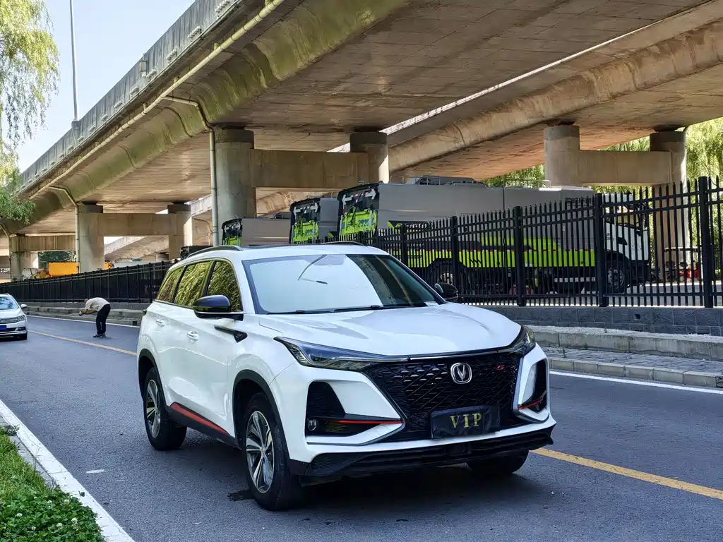 Changan CS75 PLUS 2019 — фото 3