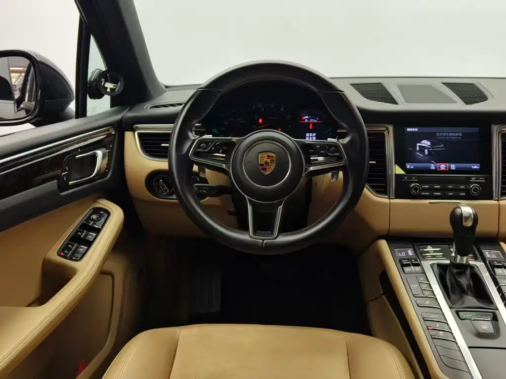Porsche Macan 2018 — фото 8