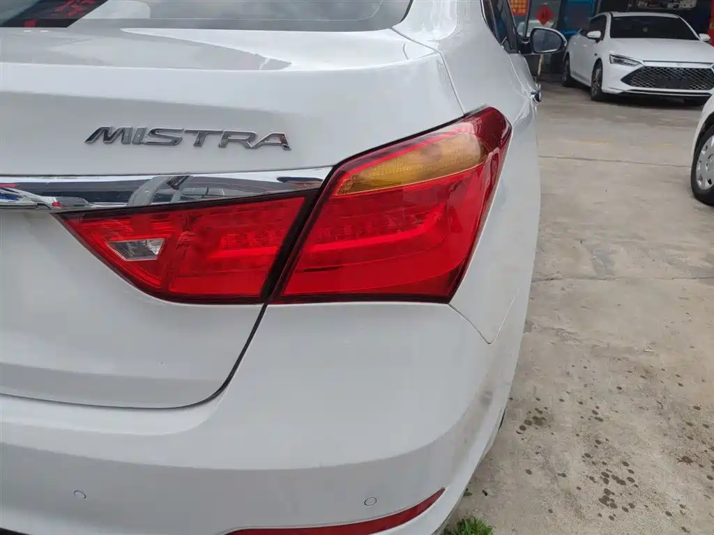 Hyundai Mistra 2015 — фото 8