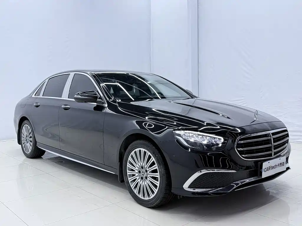 Mercedes-Benz E-Class 2022 — фото 3
