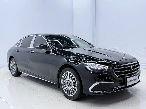 Mercedes-Benz E-Class 2022