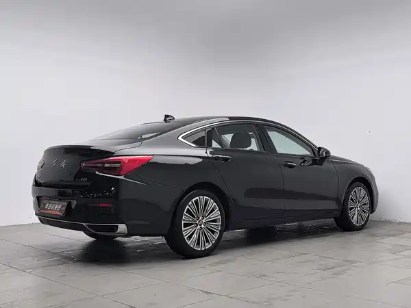 Hongqi H5 2022