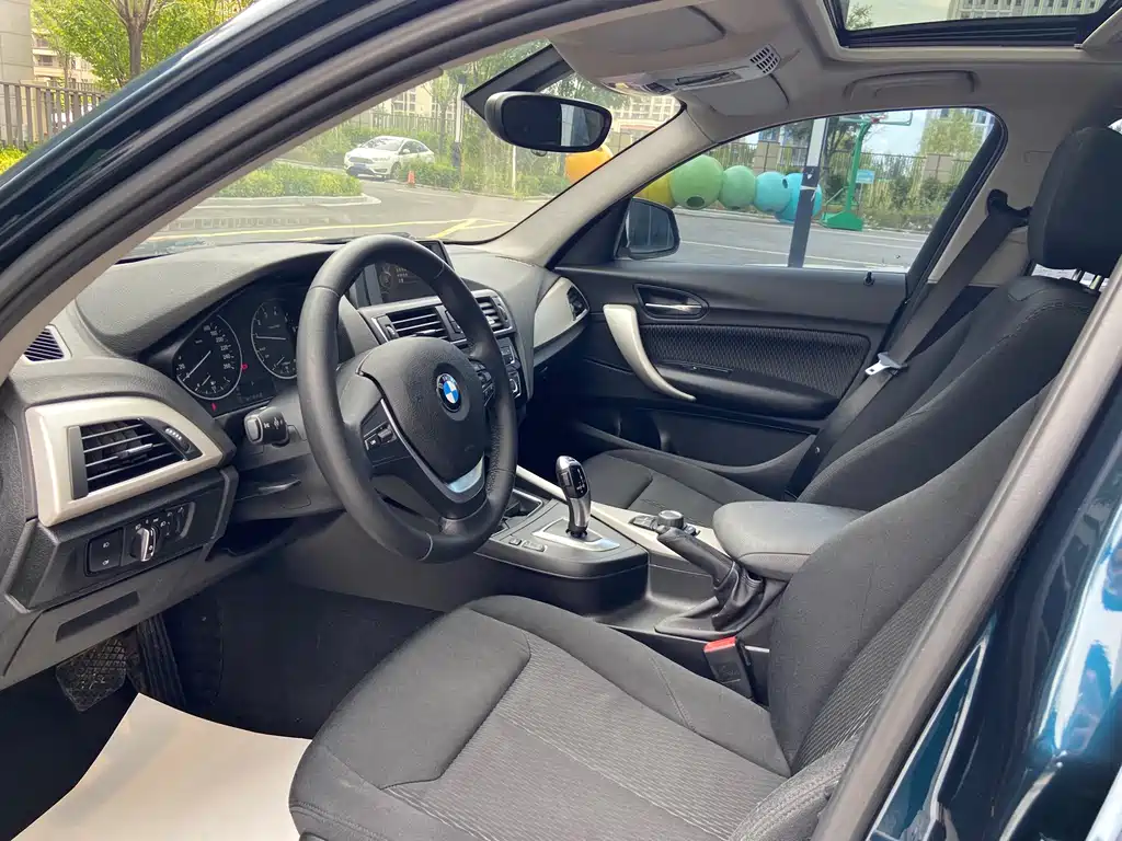 BMW 1 Series 2015 — фото 9