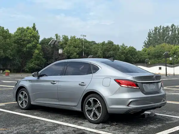 MG MG6 2018