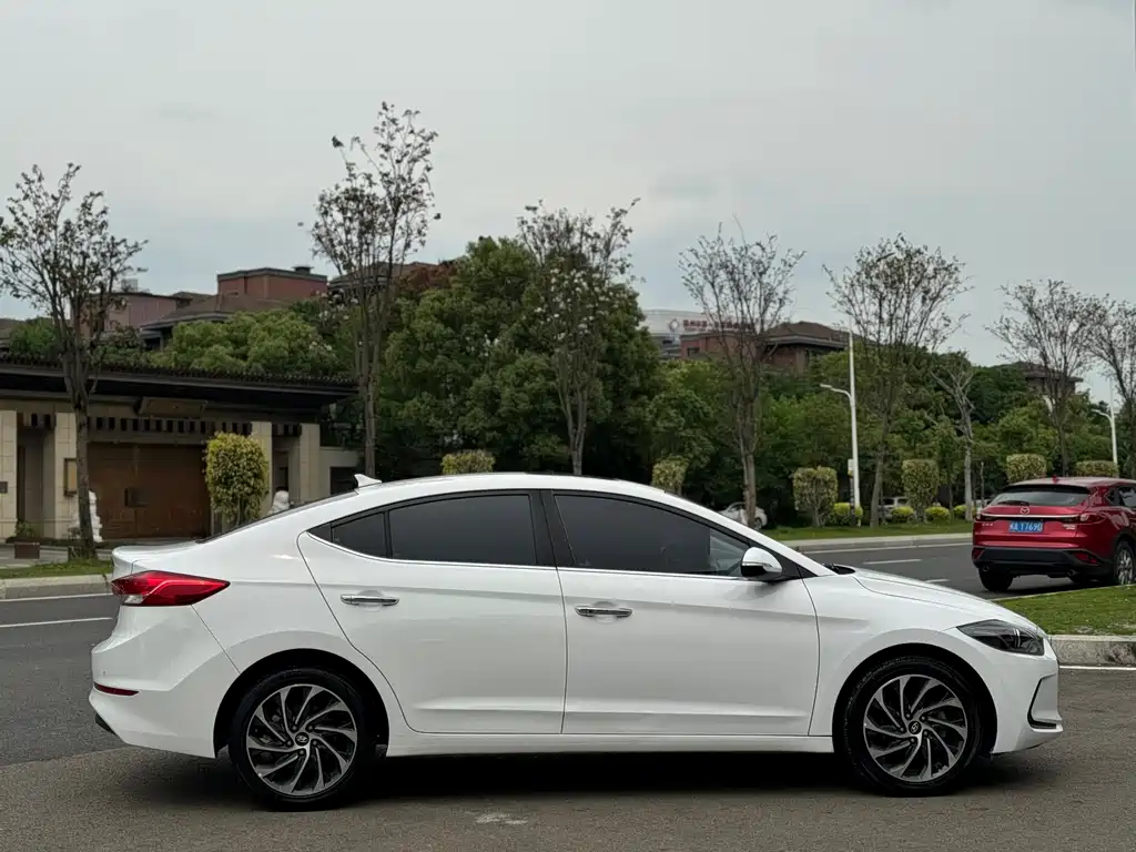 Hyundai Celesta 2020 — фото 15