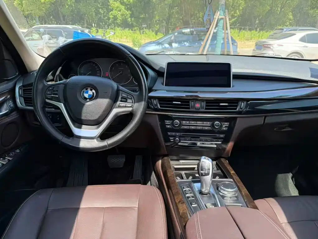 BMW X5 2017 — фото 12