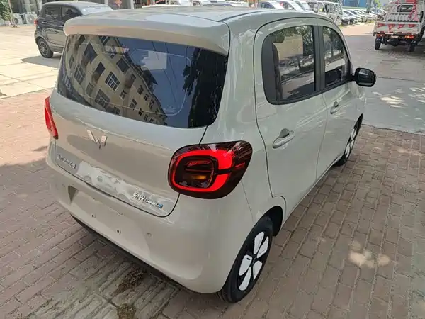 Wuling Hongguang MINIEV 2025