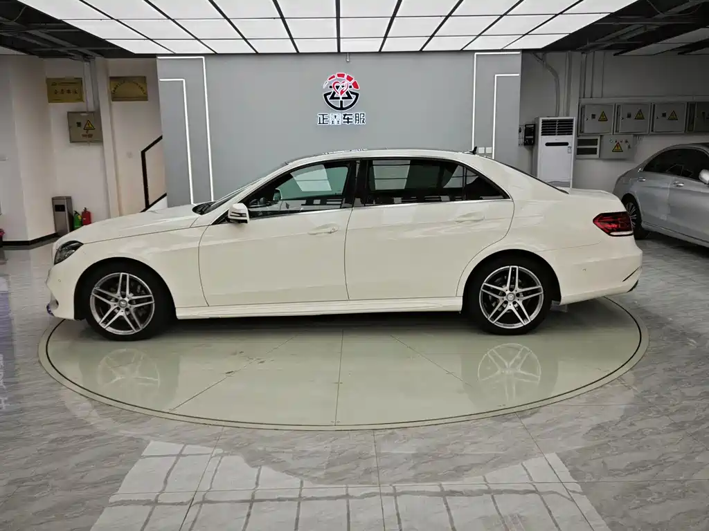 Mercedes-Benz E-Class 2014