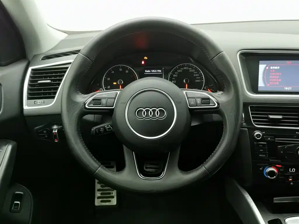 Audi Q5 2015 — фото 11