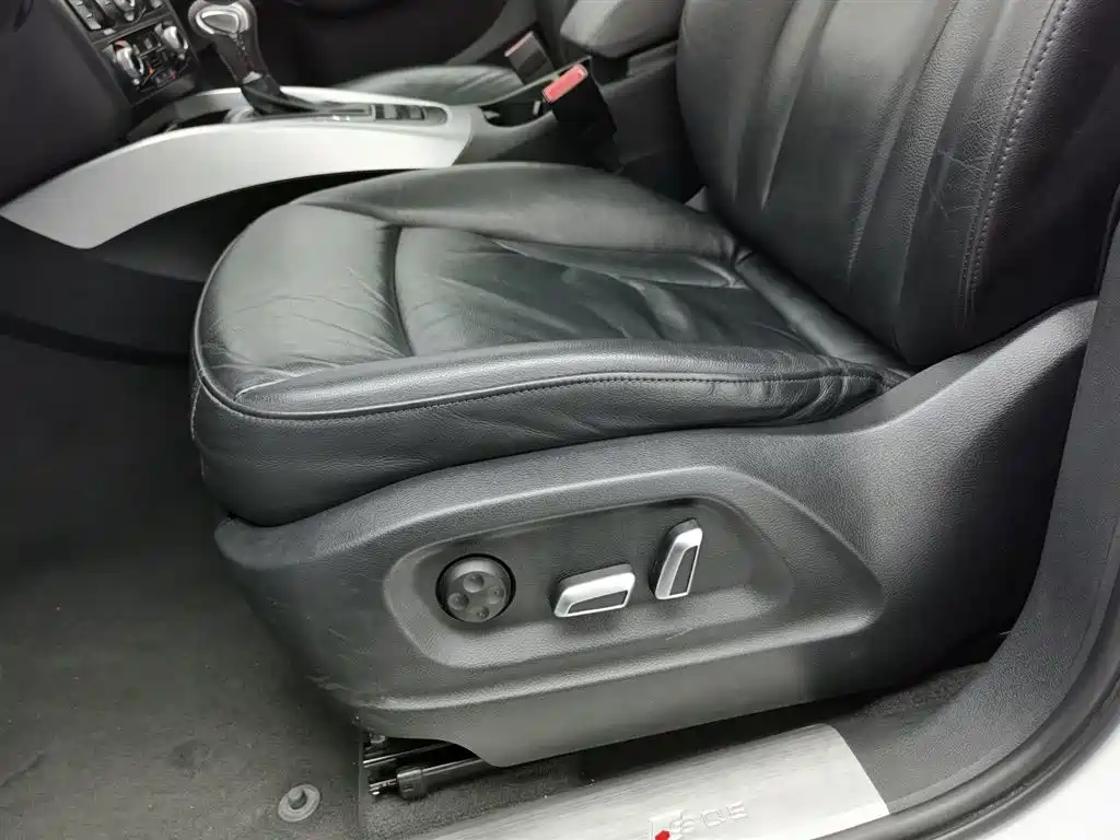 Audi Q5 2015 — фото 20