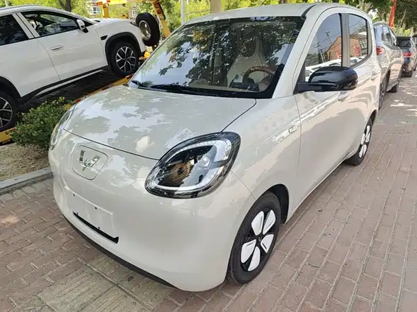 Wuling Hongguang MINIEV 2025