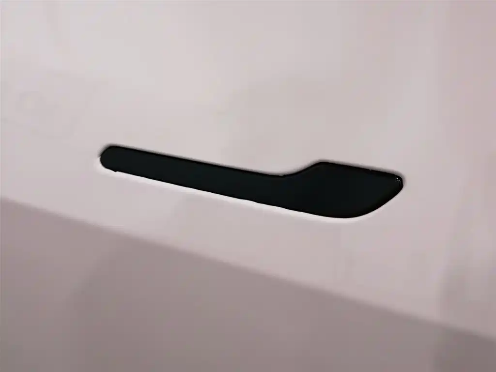 Tesla Model Y 2023 — фото 18