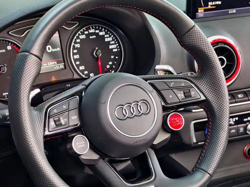 Audi A3 2016 — фото 9