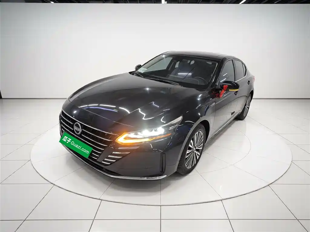 Nissan Teana 2023 — фото 1