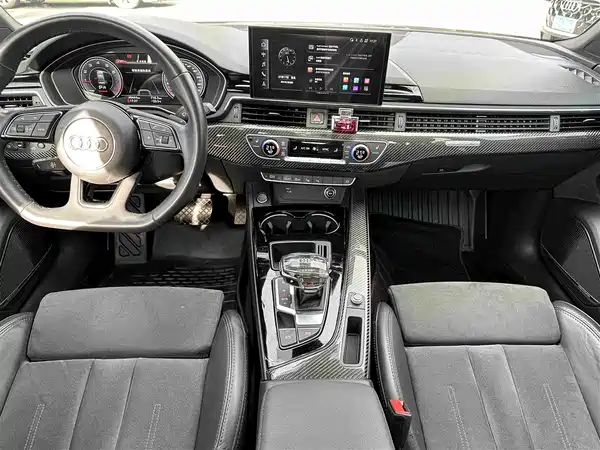 Audi A4L 2023