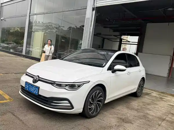 Volkswagen Golf 2022