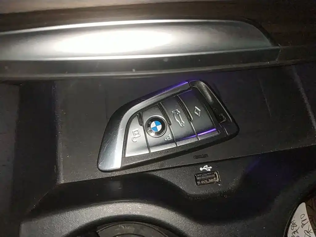 BMW 5 Series New Energy 2022 — фото 9